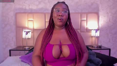 Snapshot of darnellqueen chatting on 01/14/25, 04:25 Darnell Queen online show from 01/14/25, 04:25