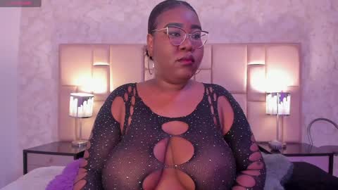 Snapshot of darnellqueen chatting on 01/27/25, 03:47 Darnell Queen online show from 01/27/25, 03:47