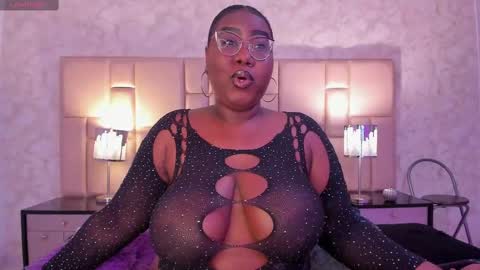 Snapshot of darnellqueen chatting on 02/17/25, 04:53 Darnell Queen online show from 02/17/25, 04:53