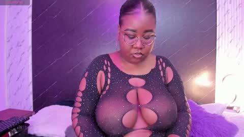 Snapshot of darnellqueen chatting on 09/11/25, 03:39 Darnell Queen online show from 09/11/25, 03:39