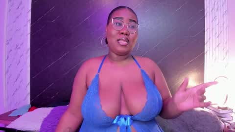 Snapshot of darnellqueen chatting on 09/15/25, 03:50 Darnell Queen online show from 09/15/25, 03:50