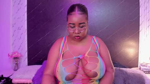 Snapshot of darnellqueen chatting on 09/18/25, 03:52 Darnell Queen online show from 09/18/25, 03:52