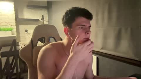 Snapshot of dartallo chatting on 04/28/26, 09:42 dartallo online show from 04/28/26, 09:42