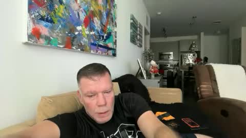 Snapshot of dartanha007 chatting on 12/19/25, 08:16 dartanha007 online show from 12/19/25, 08:16