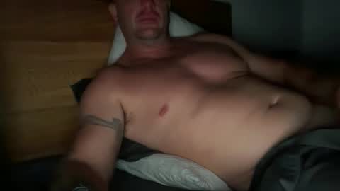 dartanian0001 online show from 09/21/25, 03:02