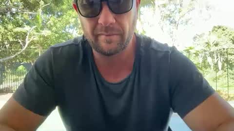 dartanian0001 online show from 10/22/25, 04:35