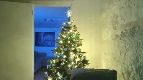 Dario online show from 12/30/24, 05:44