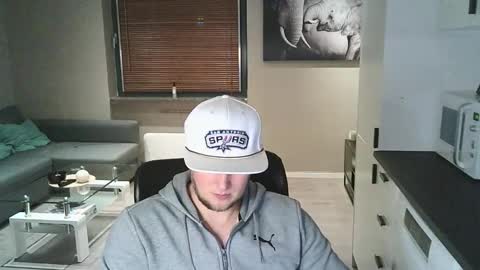 Dario online show from 10/10/25, 05:12