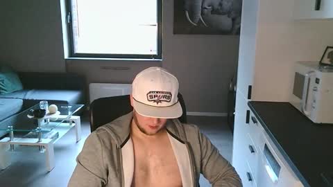 Dario online show from 10/24/25, 09:17