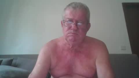 Snapshot of darwincock chatting on 04/01/26, 01:17 darwincock online show from 04/01/26, 01:17