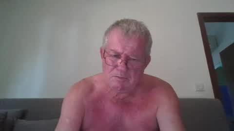Snapshot of darwincock chatting on 04/12/26, 05:34 darwincock online show from 04/12/26, 05:34