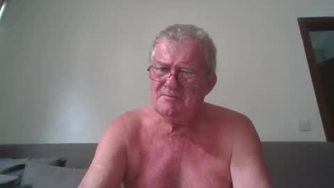Snapshot of darwincock chatting on 04/28/26, 02:27 darwincock online show from 04/28/26, 02:27