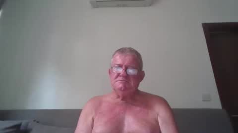 Snapshot of darwincock chatting on 05/17/26, 02:53 darwincock online show from 05/17/26, 02:53