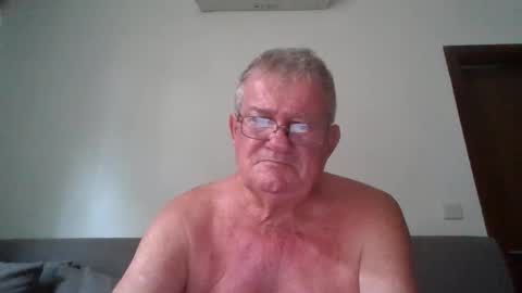 Snapshot of darwincock chatting on 05/21/26, 02:18 darwincock online show from 05/21/26, 02:18