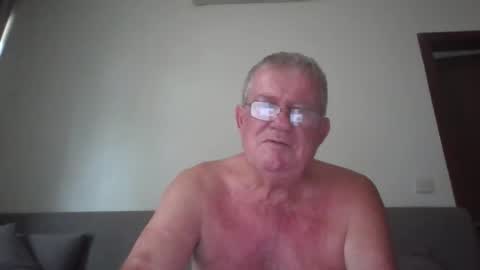 Snapshot of darwincock chatting on 05/26/26, 01:45 darwincock online show from 05/26/26, 01:45