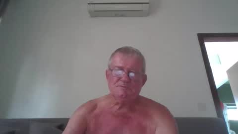 Snapshot of darwincock chatting on 05/30/26, 04:31 darwincock online show from 05/30/26, 04:31