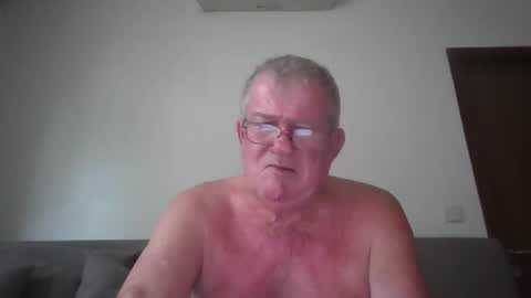 Snapshot of darwincock chatting on 06/01/26, 01:51 darwincock online show from 06/01/26, 01:51