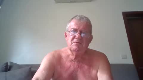 Snapshot of darwincock chatting on 06/07/26, 03:21 darwincock online show from 06/07/26, 03:21