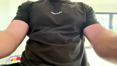 Snapshot of darwins_dessert chatting on 03/22/26, 01:25 darwins_dessert online show from 03/22/26, 01:25