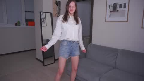 Snapshot of dasha_brown chatting on 04/06/26, 04:52 Dasha online show from 04/06/26, 04:52