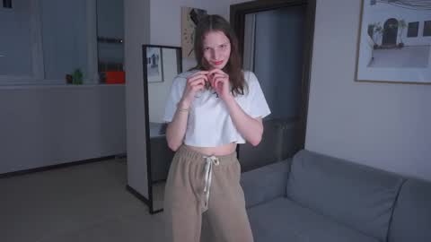 Snapshot of dasha_brown chatting on 04/09/26, 04:34 Dasha online show from 04/09/26, 04:34