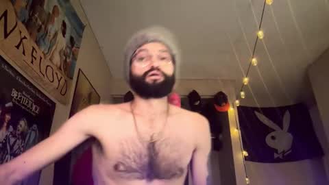 Snapshot of dathungitalian chatting on 11/29/25, 07:06 Tarantino online show from 11/29/25, 07:06