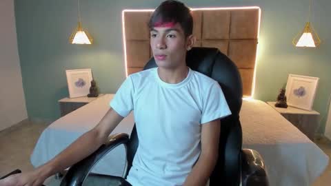 angel online show from 11/21/25, 02:05