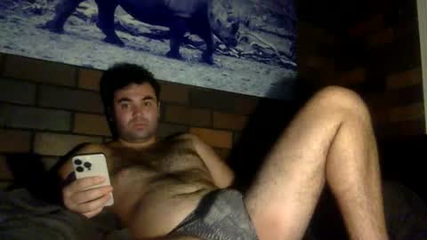 Snapshot of dave222233 chatting on 10/06/25, 12:57 dave222233 online show from 10/06/25, 12:57