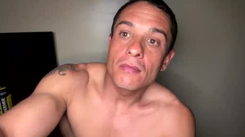 Snapshot of dave875126 chatting on 04/04/26, 02:43 dave875126 online show from 04/04/26, 02:43