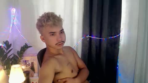 Snapshot of dave_cummers chatting on 04/07/26, 03:40 DAVE online show from 04/07/26, 03:40