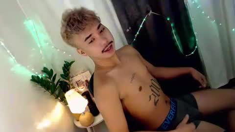 Snapshot of dave_cummers chatting on 04/09/26, 12:54 DAVE online show from 04/09/26, 12:54