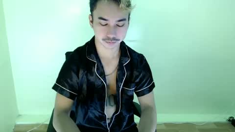 Snapshot of dave_cummers chatting on 07/02/26, 01:05 DAVE online show from 07/02/26, 01:05