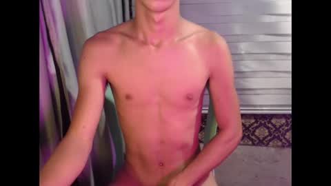 Snapshot of dave_twinkxx chatting on 12/16/25, 05:51 Eloy online show from 12/16/25, 05:51