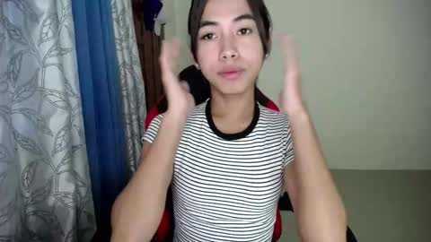 Snapshot of daveboyyy chatting on 12/15/25, 07:56 Scarlet thesexiest online show from 12/15/25, 07:56