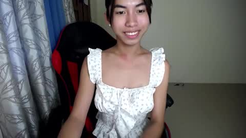 Snapshot of daveboyyy chatting on 12/15/25, 11:09 Scarlet thesexiest online show from 12/15/25, 11:09