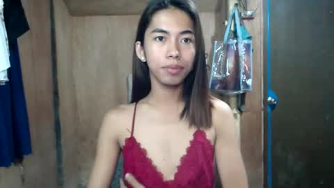 Snapshot of daveboyyy chatting on 03/15/26, 09:43 Scarlet thesexiest online show from 03/15/26, 09:43
