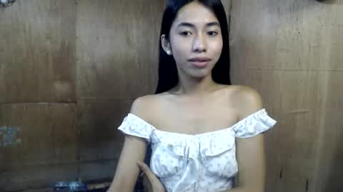 Snapshot of daveboyyy chatting on 04/15/26, 03:19 Scarlet thesexiest online show from 04/15/26, 03:19