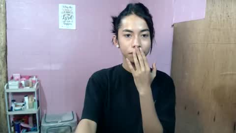 Snapshot of daveboyyy chatting on 04/19/26, 09:30 Scarlet thesexiest online show from 04/19/26, 09:30