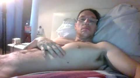 Snapshot of davein9 chatting on 12/08/24, 09:35 Davie L online show from 12/08/24, 09:35