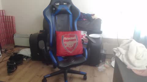 Snapshot of daver281197 chatting on 02/22/25, 09:34 dave online show from 02/22/25, 09:34