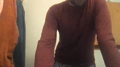 Snapshot of davesoup chatting on 10/26/25, 04:02 davesoup online show from 10/26/25, 04:02