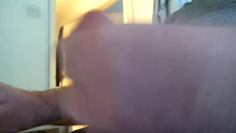 davesu12345 online show from 12/10/24, 09:12