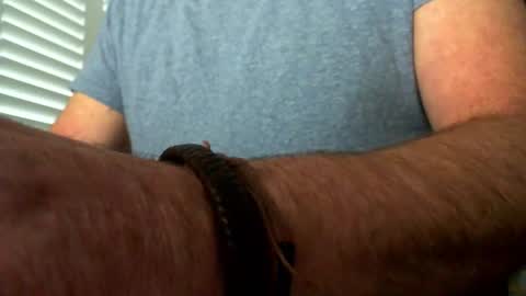 Snapshot of davesu12345 chatting on 11/26/25, 07:31 davesu12345 online show from 11/26/25, 07:31