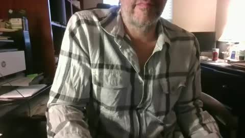 Snapshot of davethebooky chatting on 03/06/26, 07:21 Dave online show from 03/06/26, 07:21