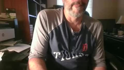 Snapshot of davethebooky chatting on 03/26/26, 07:30 Dave online show from 03/26/26, 07:30