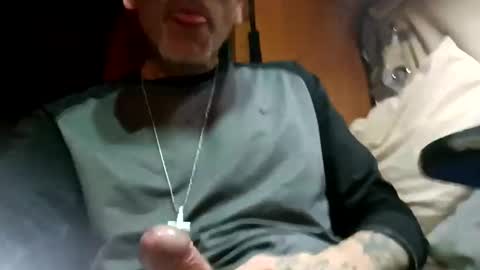 Snapshot of david3031438 chatting on 01/05/25, 12:21 David1438 online show from 01/05/25, 12:21