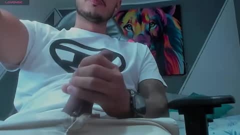 Snapshot of david__ox chatting on 09/13/25, 10:20 david__ox online show from 09/13/25, 10:20