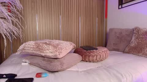 Snapshot of david_banks_ chatting on 03/10/26, 01:05 David online show from 03/10/26, 01:05