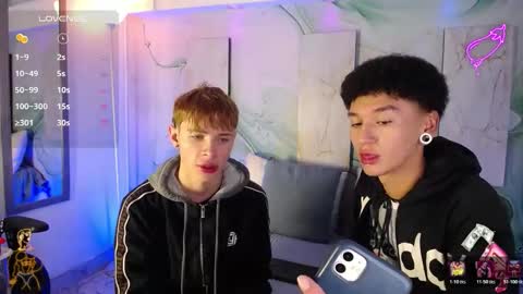 Snapshot of david_banks_ chatting on 04/11/26, 12:42 David online show from 04/11/26, 12:42