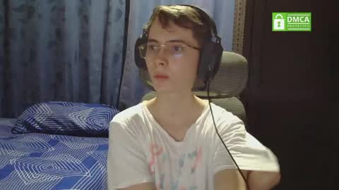 Snapshot of david_colombian chatting on 06/03/26, 01:30 ProgrammerBoy online show from 06/03/26, 01:30